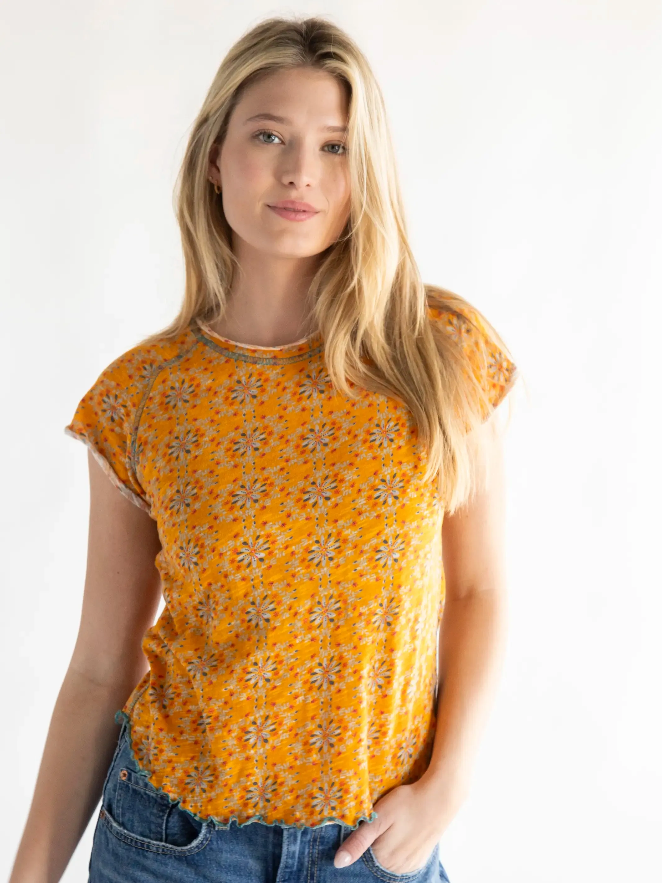 Lily Cotton Short Sleeve Tee Shirt - Yellow Medallion
