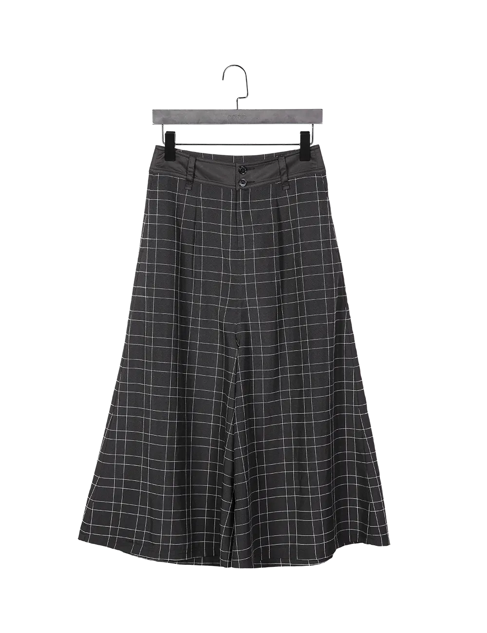 Wide-legged pants